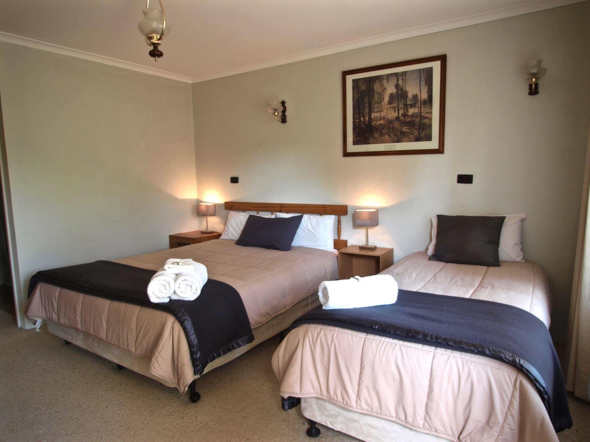 Bright Colonial Motel Εξωτερικό φωτογραφία