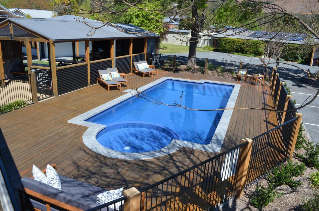 Bright Colonial Motel Εξωτερικό φωτογραφία